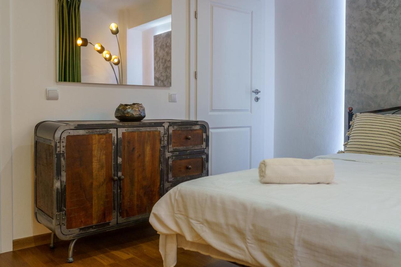 Main Square 5 Star Luxury Apartment With View Cluj-Napoca Exterior photo