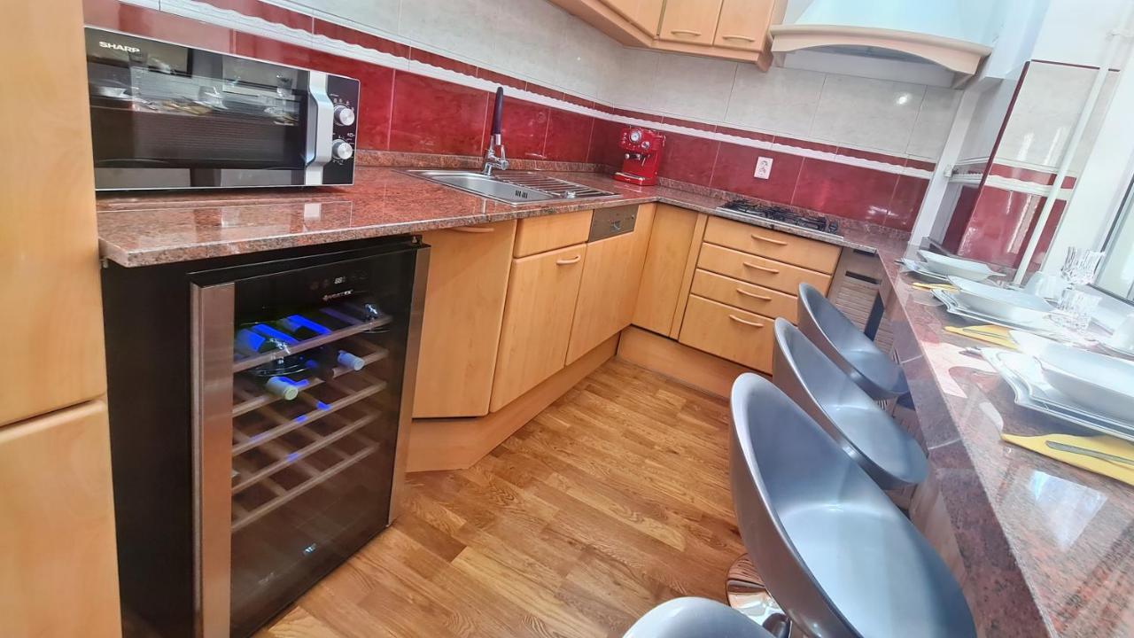 Main Square 5 Star Luxury Apartment With View Cluj-Napoca Exterior photo