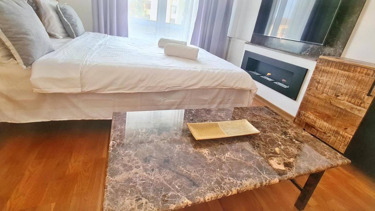 Main Square 5 Star Luxury Apartment With View Cluj-Napoca Exterior photo